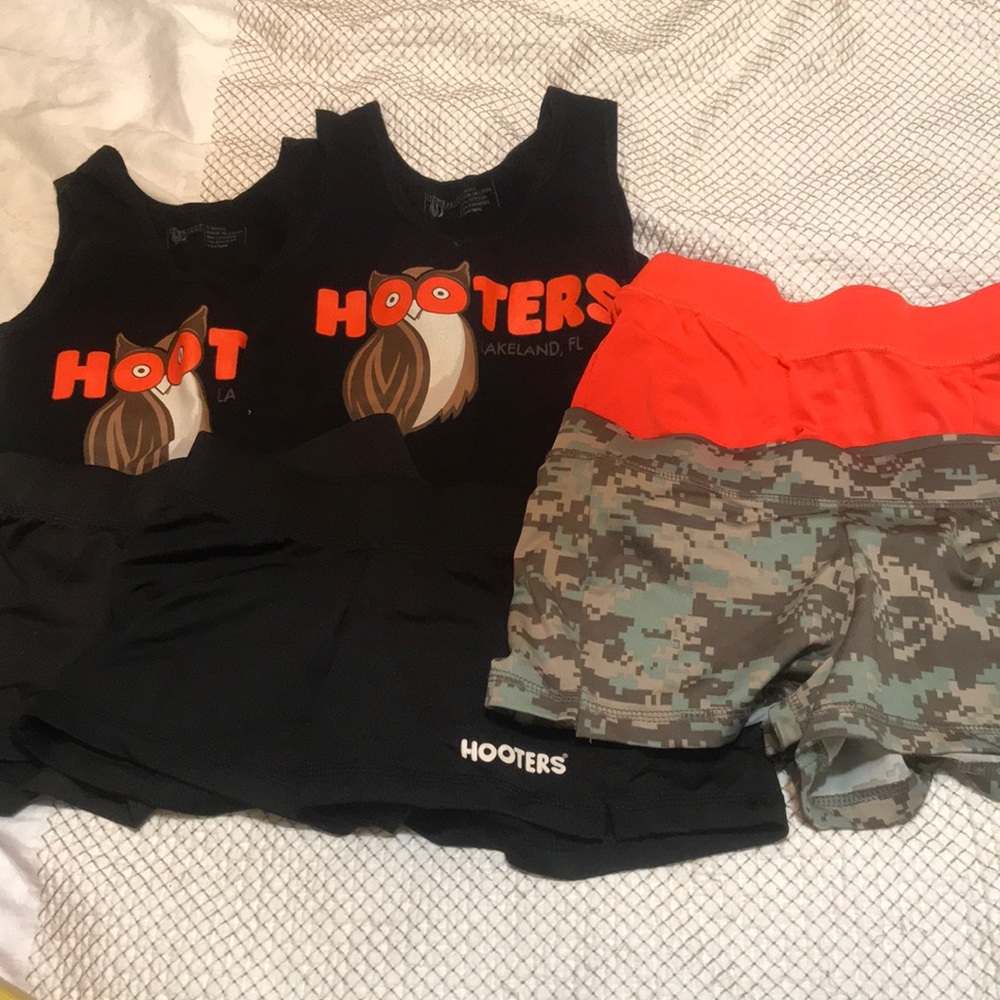 hooters uniforms